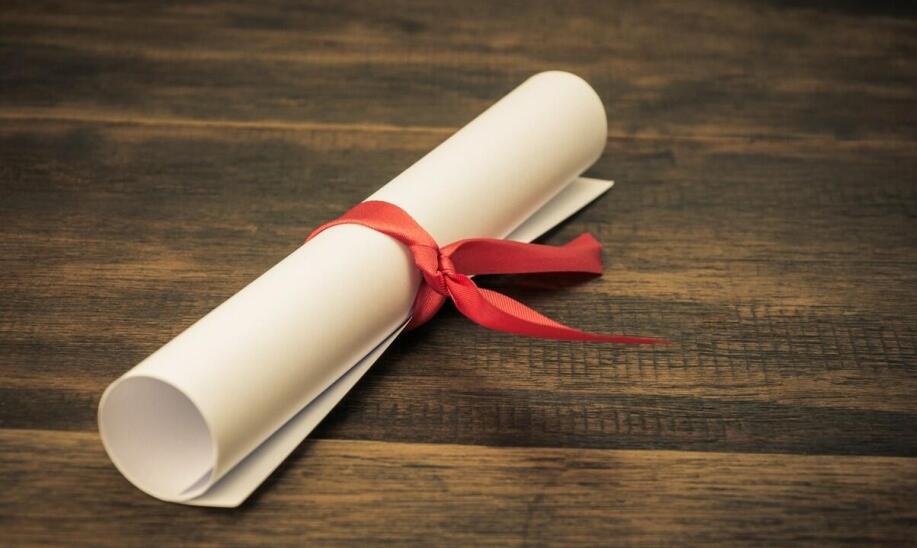 Jak stworzyć atrakcyjne listy gratulacyjne dla dzieci?