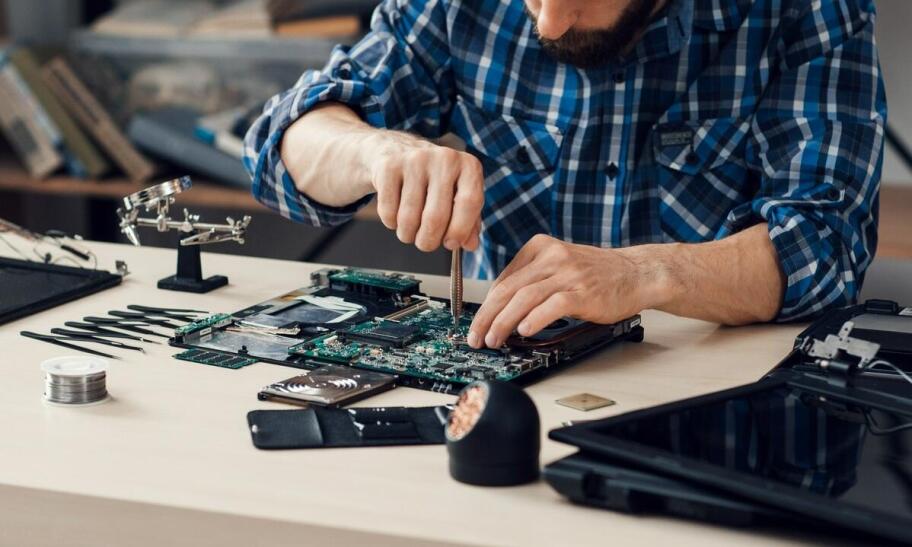 Jak przygotować się do instalacji systemu Windows na nowym komputerze? Jak przygotować się do instalacji systemu Windows na nowym komputerze?