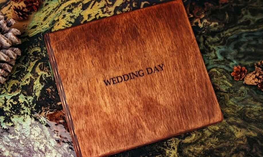 Ekskluzywne zaproszenia ślubne - nowoczesne wzory i techniki druku