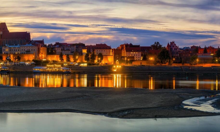 Rejsy okolicznościowe - romantyczne chwile na Wiśle