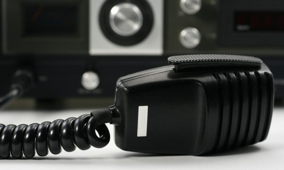 Akcesoria do sprzętu audio: jakie są niezbędne i jak je wybrać?