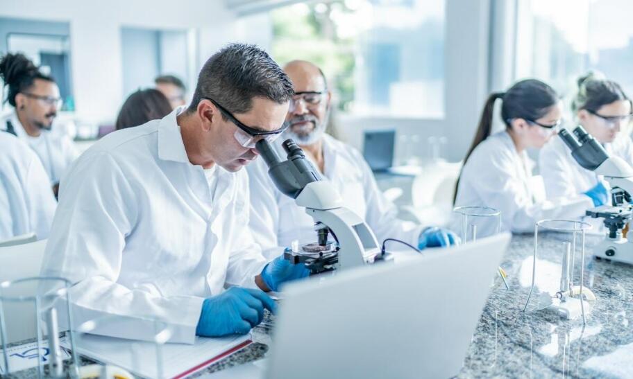 Wykorzystanie badań korozyjnych w przemyśle samochodowym: zapewnienie trwałości i bezpieczeństwa pojazdów