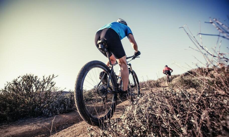 Rowerowe wyprawy górskie: jak przygotować się do jazdy na rowerze MTB?