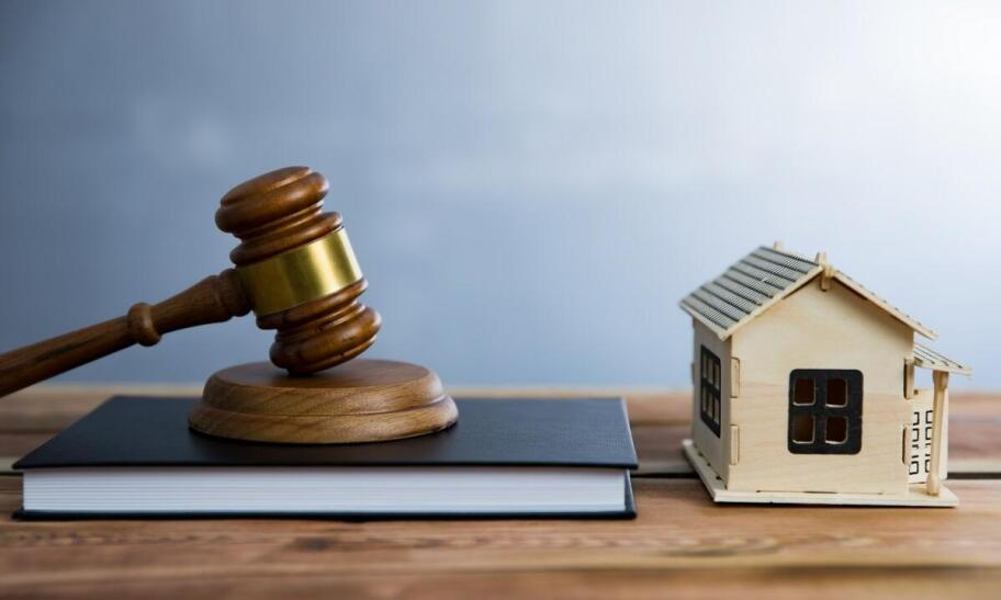 Lokale mieszkalne na licytacjach komorniczych: przewodnik dla kupujących