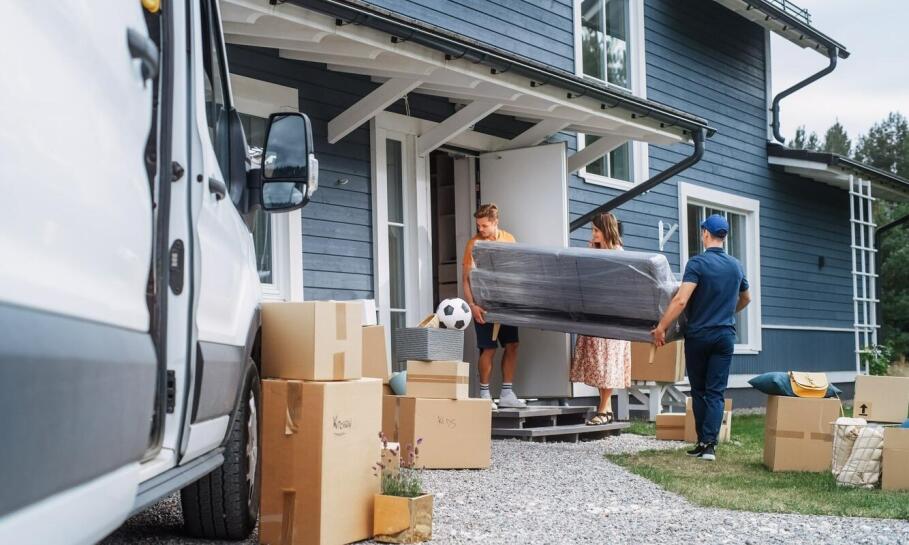 Jak zaplanować przeprowadzkę z wykorzystaniem usług profesjonalnej firmy przewozowej?