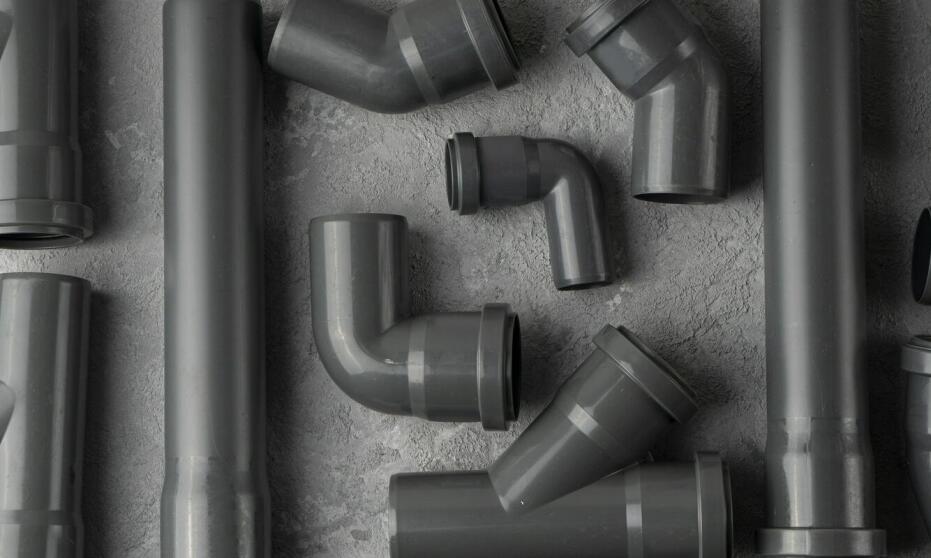 Jakie akcesoria do systemów kominowych warto mieć w swoim sklepie?