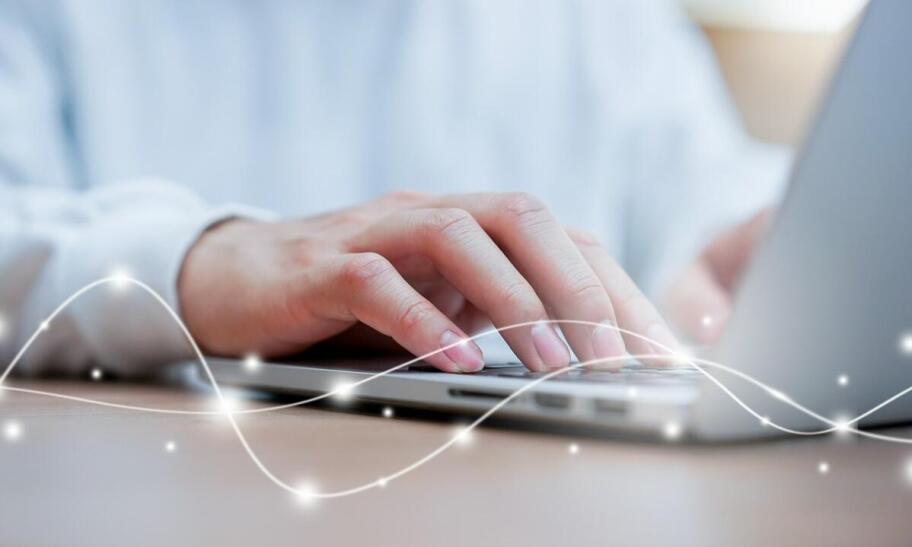 Przegląd różnych technologii dostępu do internetu: ADSL, VDSL, światłowodowy, satelitarny Przegląd różnych technologii dostępu do internetu: ADSL, VDSL, światłowodowy, satelitarny
