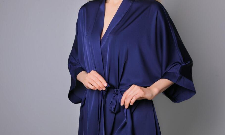 Eleganckie szlafroki damskie Eleganckie szlafroki damskie