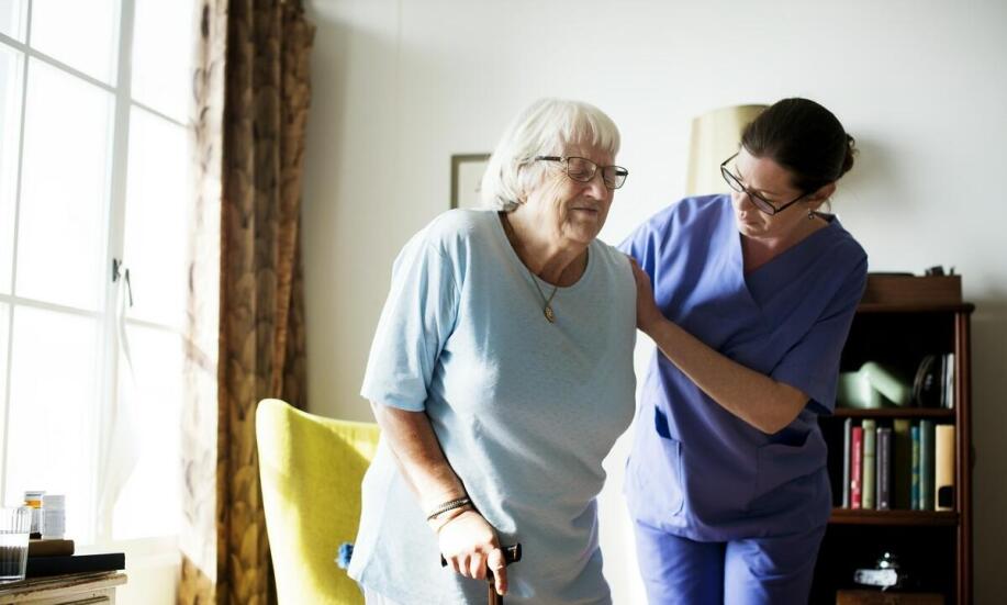 Jakie są zalety legalnego zatrudnienia jako opiekunka osób starszych w Niemczech?