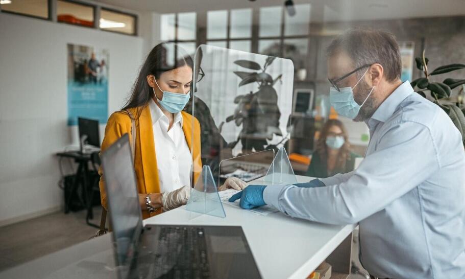 Czy komornik może zająć konto osoby trzeciej?