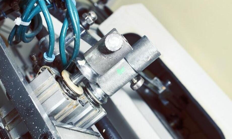 Gięcie drutu CNC - nowoczesna technologia w produkcji wyrobów z drutu