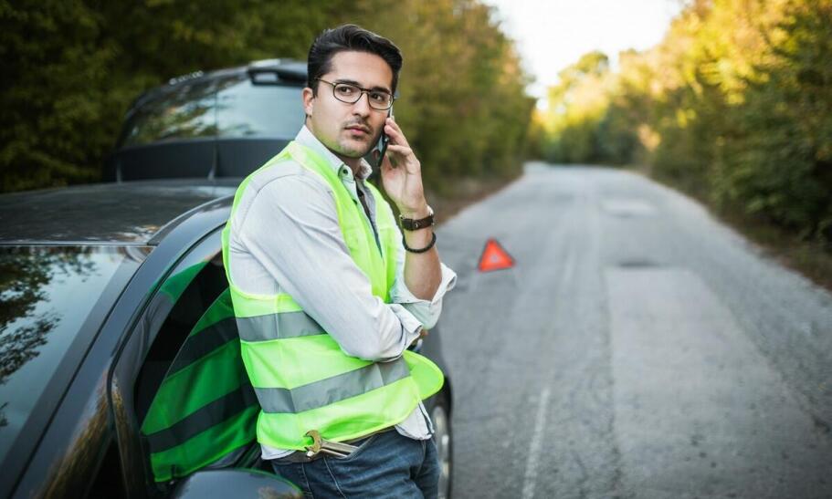 Pomoc drogowa w przypadku awarii opon - jak szybko można otrzymać pomoc w Ostrorogu?