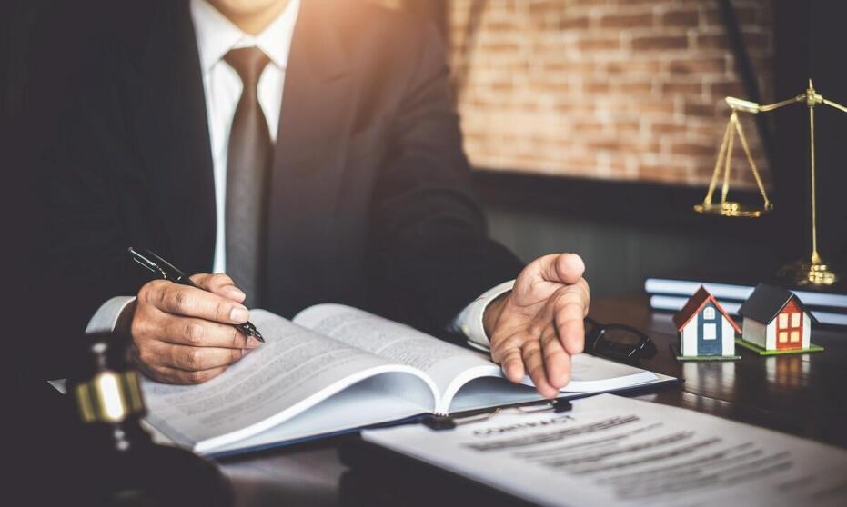 Dlaczego warto skorzystać z usług notariusza przy podziale majątku?