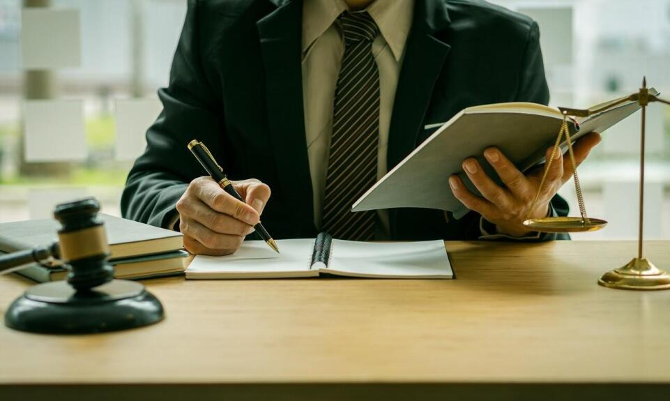 Jakie są obowiązki przedsiębiorcy w zakresie ubezpieczeń społecznych?