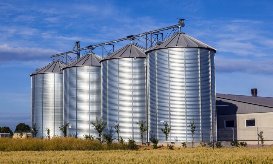 Jak wybrać odpowiedni silos lejowy do magazynowania zboża?