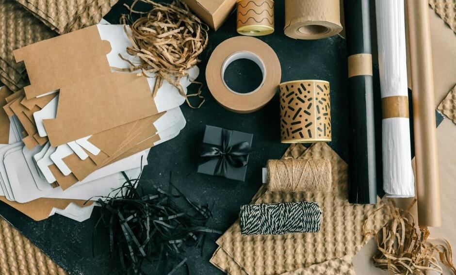 Jak przygotować skuteczny projekt graficzny dla etykiet sleeve?