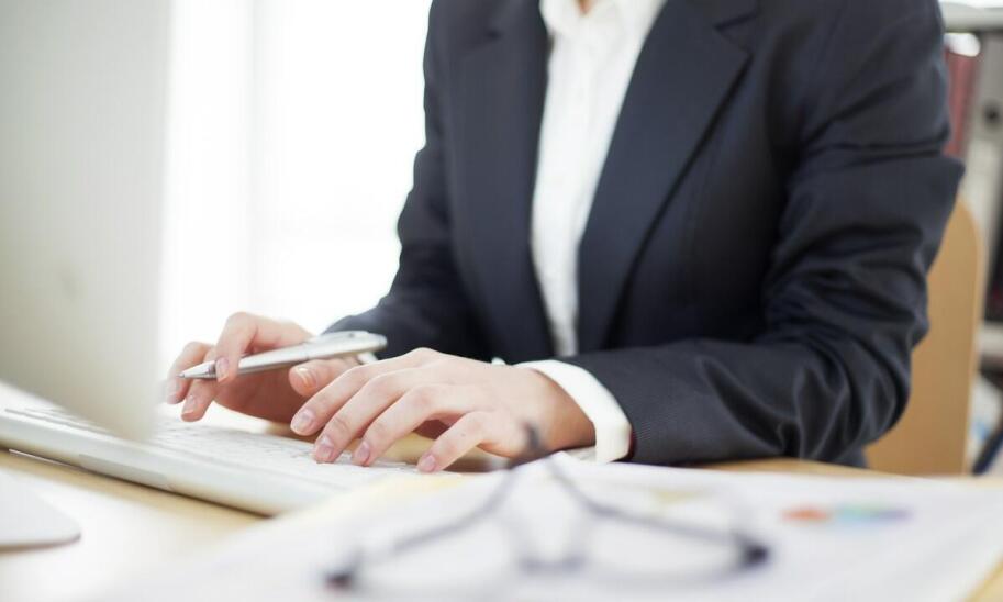 Jakie są zalety szybkiego zakupu gotowej spółki dla inwestorów?