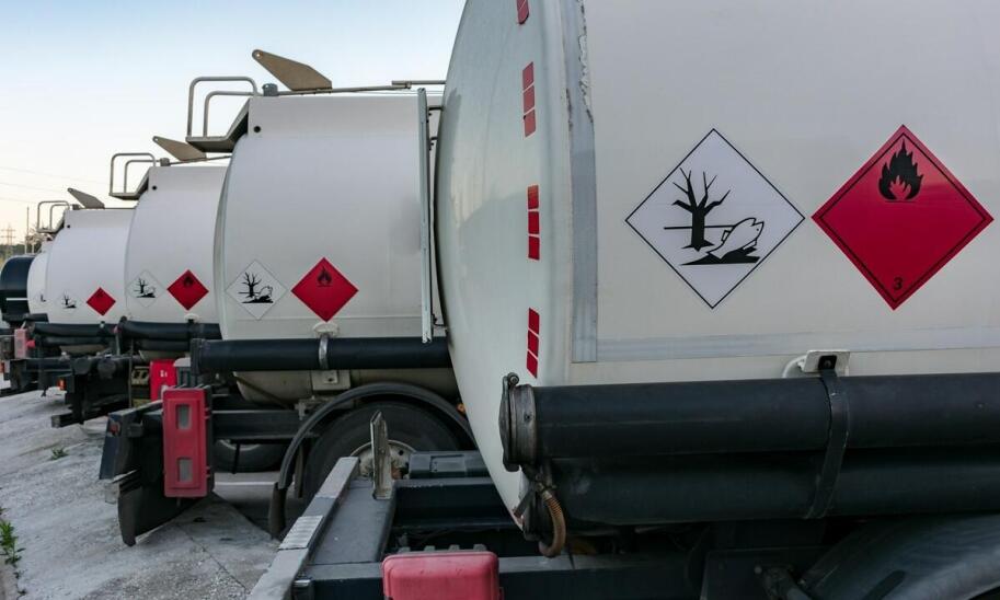 Odbiór odpadów niebezpiecznych – jak przygotować się do procesu?