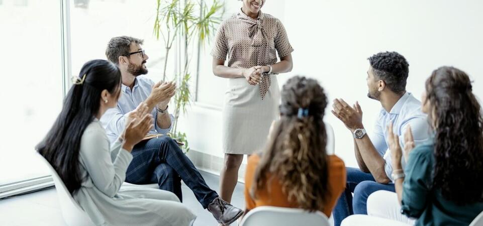 Znaczenie empatii i inteligencji emocjonalnej w procesie uwodzenia kobiet