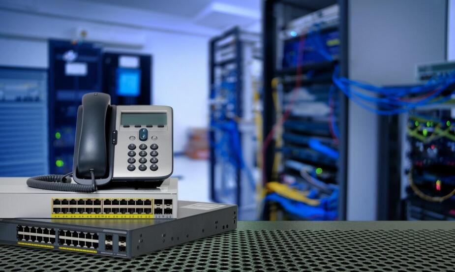 Rozwiązania dla małych i średnich przedsiębiorstw w zakresie telekomunikacji Rozwiązania dla małych i średnich przedsiębiorstw w zakresie telekomunikacji