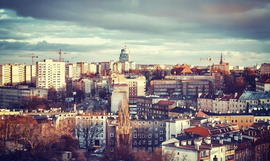 Kiedy warto zatrzymać się w hostelu w Warszawie centrum?