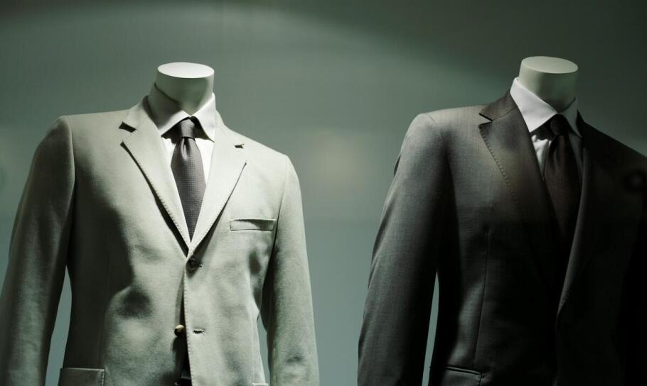 Garnitury na co dzień: jak wprowadzić elegancję do codziennego stylu? Garnitury na co dzień: jak wprowadzić elegancję do codziennego stylu?