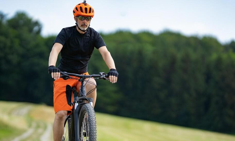 Odzież na rower a ergonomia - jak poprawić komfort jazdy?