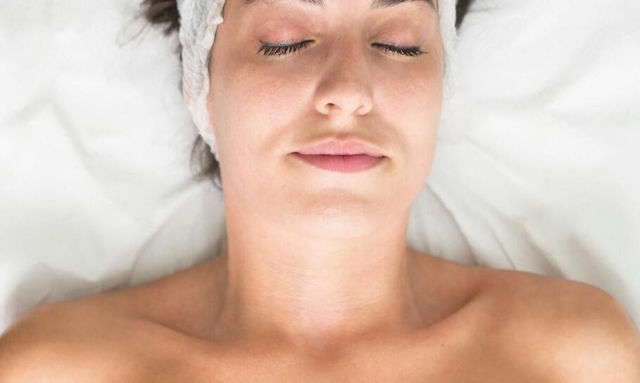 Kwas peel mission w pielęgnacji skóry naczyniowej – czy to dobry wybór?