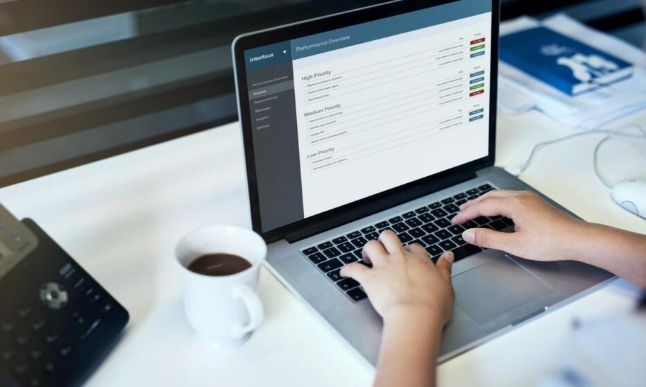 Jakie formy rozliczeń oferuje biuro rachunkowe online dla małych firm?