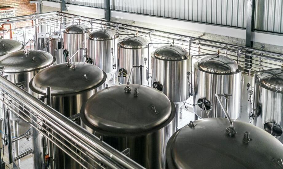 Jak dostosować zbiornik do indywidualnych potrzeb Twojego biznesu?