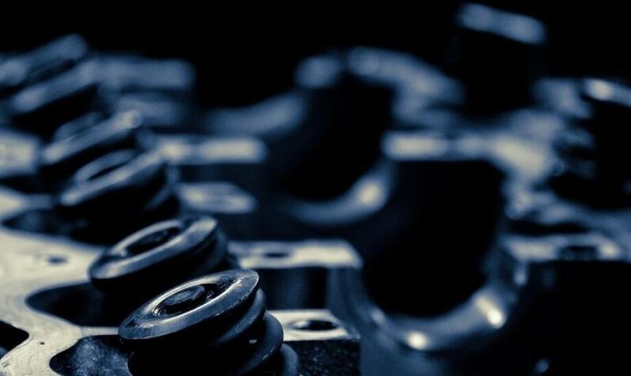 Na jakich zasadach działa prowadnica zaworowa?