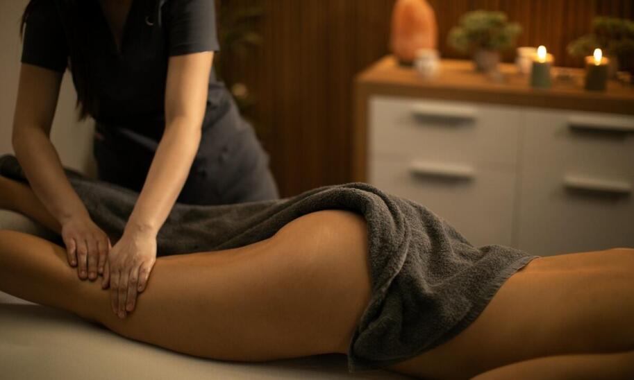 Jakie rytuały wellness można przeprowadzić w grocie solnej?