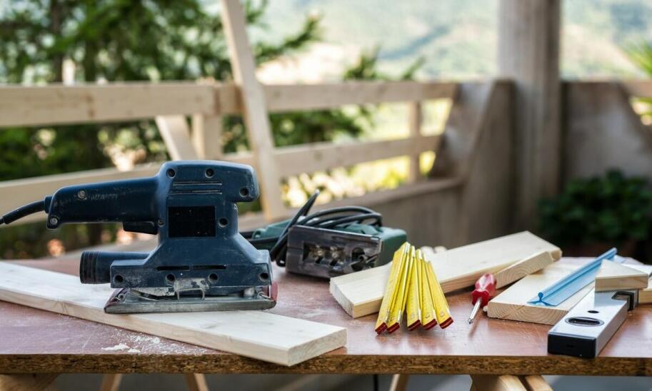 Czy miseczki plastikowe sprawdzą się w czasie remontu ścian?