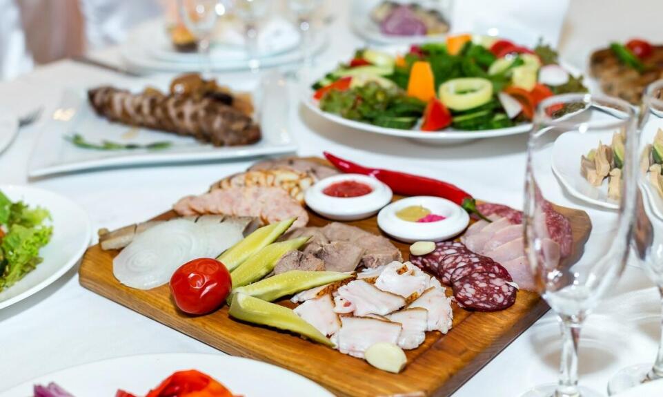 Tusze owcze w branży cateringowej – dlaczego cieszą się rosnącą popularnością? Tusze owcze w branży cateringowej – dlaczego cieszą się rosnącą popularnością?