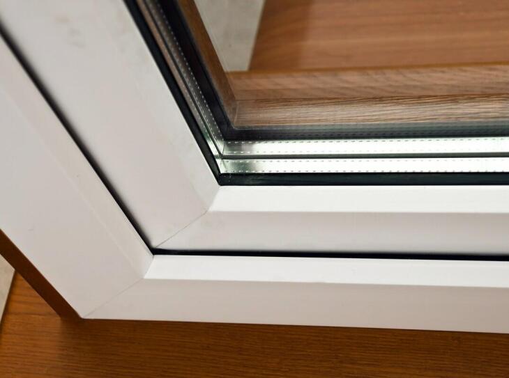 Dlaczego warto zainwestować w okna PCV podczas remontu?