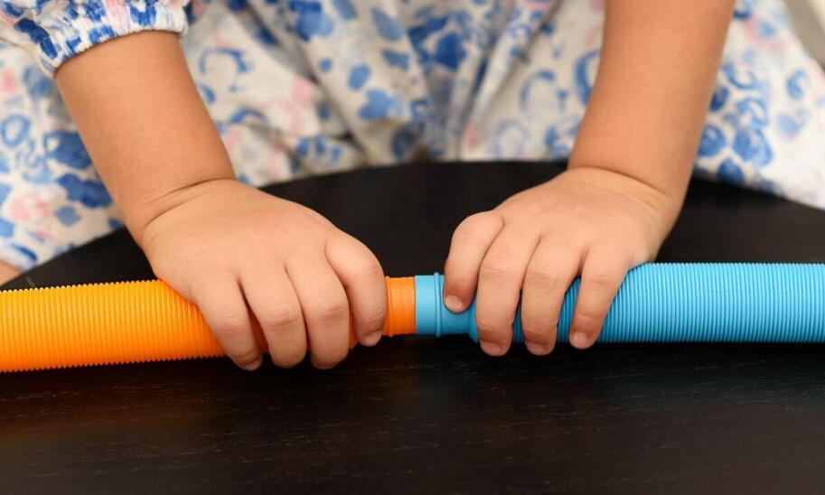 Jak integracja sensoryczna może wspierać rozwój dzieci z zaburzeniami psychosomatycznymi?