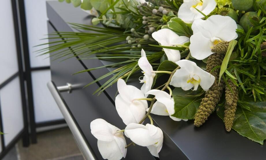 Jak przygotować się do rozmowy z pracownikami zakładu pogrzebowego w Kaszowie?