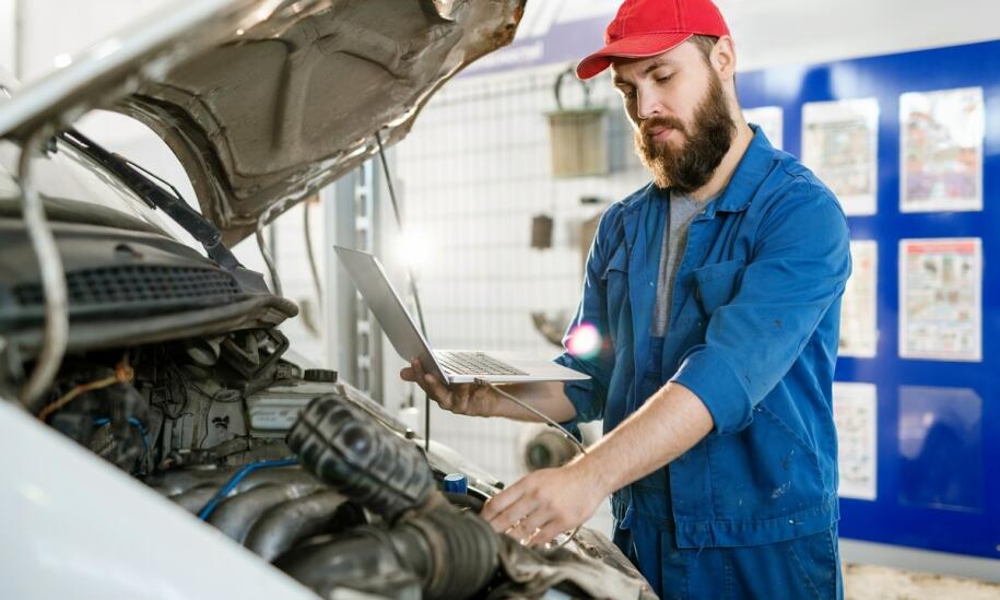 Jakie są zalety korzystania z usług hamowni w Warszawie?