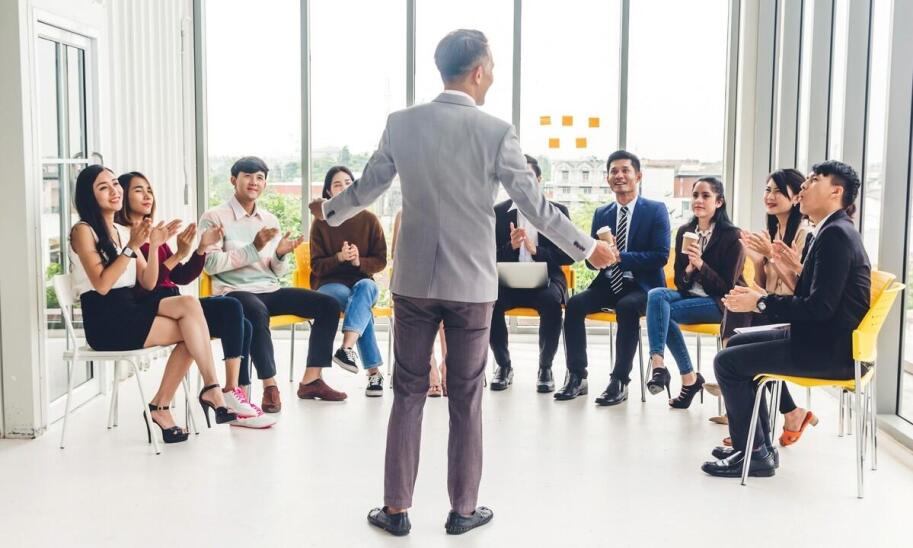 Coaching we Wrocławiu jako narzędzie do budowania silnych strategii marketingowych