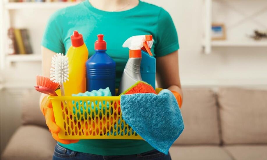 Jak przygotować rolety rzymskie do prania, aby uniknąć uszkodzeń?