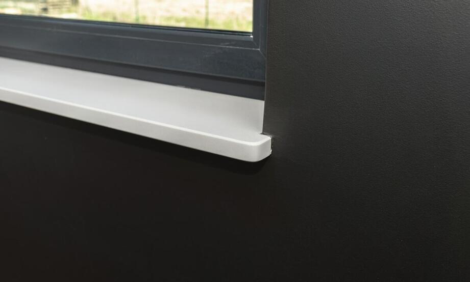 Jakie są zalety parapetów marmurowych w porównaniu do innych materiałów?