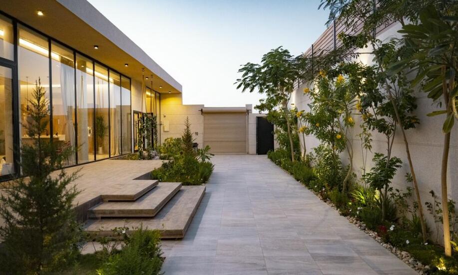 Jak wybrać patery ceramiczne ręcznie robione, które uzupełnią Twoje wnętrze?