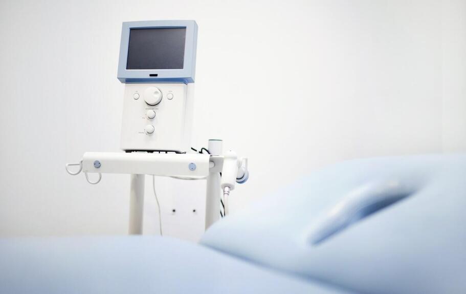 Jak nowoczesny sprzęt w gabinecie stomatologicznym wpływa na komfort pacjentów?