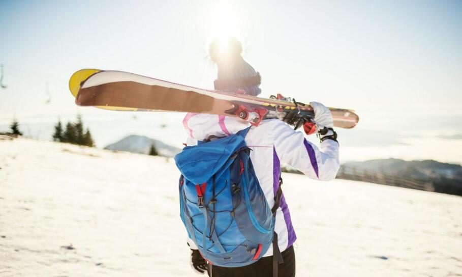 Jakie są najważniejsze zasady bezpieczeństwa podczas kursu jazdy na snowboardzie? Jakie są najważniejsze zasady bezpieczeństwa podczas kursu jazdy na snowboardzie?