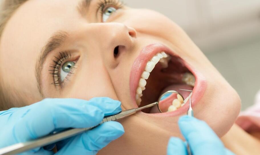 Profilaktyka dentystyczna – jak dbać o zdrowie jamy ustnej na co dzień?