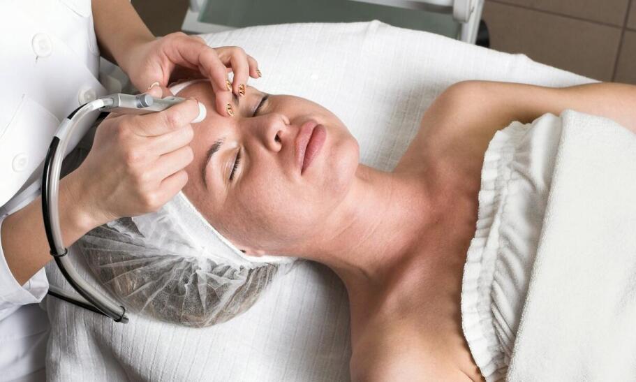 Jakie są przeciwwskazania do mezoterapii igłowej przy cerze naczynkowej?