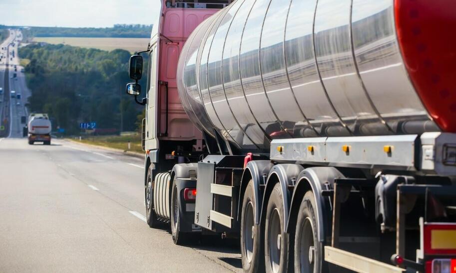 Dlaczego warto korzystać z profesjonalnych usług transportu ładunków niebezpiecznych ADR? Dlaczego warto korzystać z profesjonalnych usług transportu ładunków niebezpiecznych ADR?