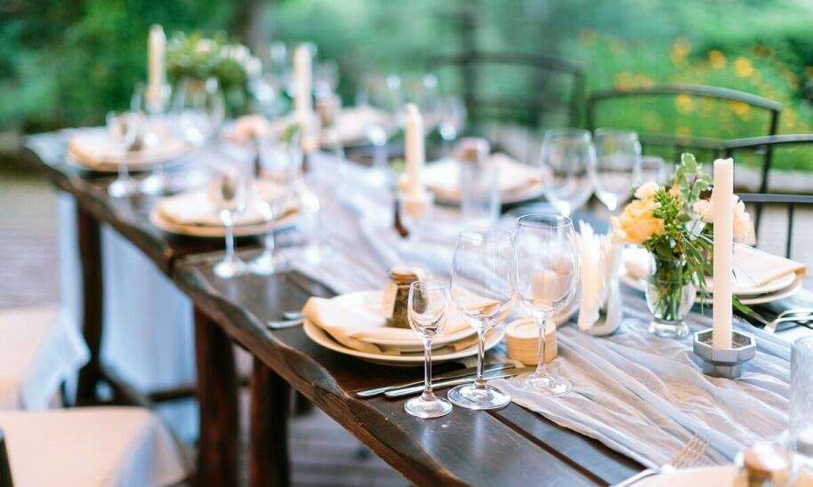 Dlaczego warto wybrać nasze usługi do organizacji rocznic ślubu w Koszalinie?