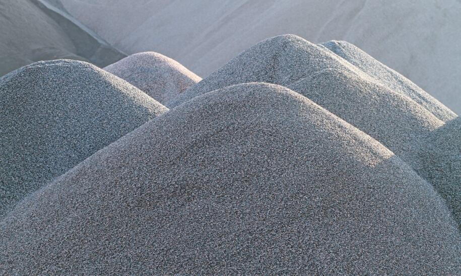 Wpływ jakości piasku na efektywność procesu czyszczenia powierzchni