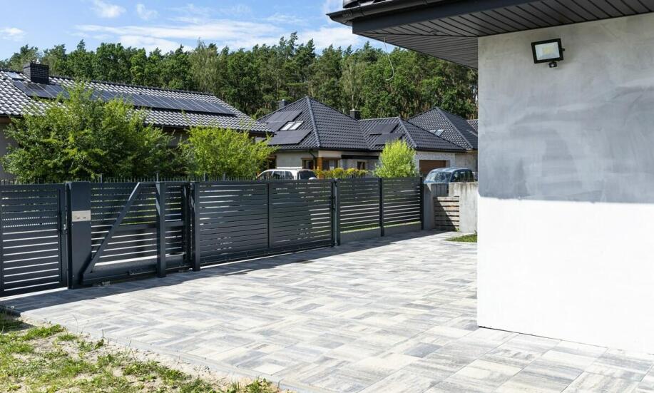 Przegląd najpopularniejszych modeli ogrodzeń dostępnych w Poznaniu
